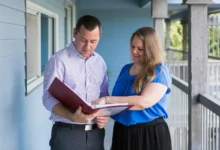 The Benefits of Using an Agent When Buying a Foreclosure